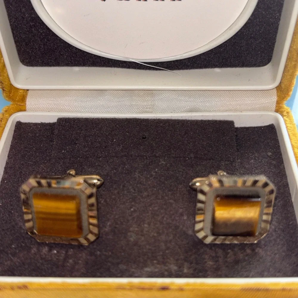 New 1960s Swank Mens OS Brown Tiger Eye Gold Tone Square Vintage Cufflinks